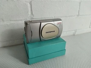 Olympus C-1 Digital Camera 1.3 MP - Picture 1 of 10