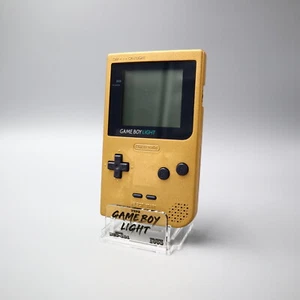🕹 Acryl Aufsteller Präsentation für Nintendo GameBoy Light Konsole GBL Halter - Picture 1 of 11