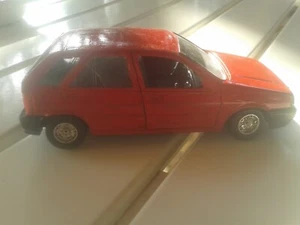 FIAT TIPO Red Burago 1:24 - Foto 1 di 4