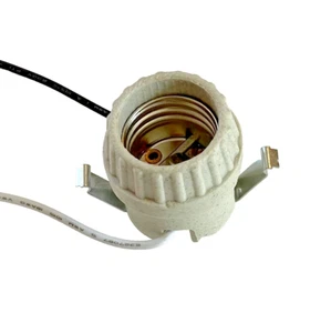 Leviton 8876 E26 Snap-In Porcelain Lampholder with 6" Leads replaces Epco 15815 - Picture 1 of 3