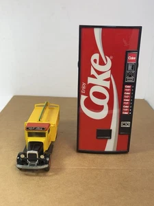 VINTAGE Coca Cola Vending Machine AM/FM Radio 1989,Coca Cola SIKU DieCast Truck - Picture 1 of 12