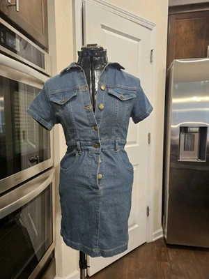 Bebe 牛仔串珠蓝色牛仔弹力连衣裙小号 — 第 1/4 张图片