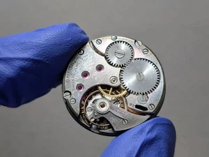 Movimento di ricambio Omega calibro 26,5 - Foto 1 di 5