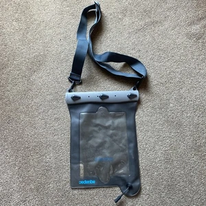 Aquapac Waterproof iPad Case - Picture 1 of 5