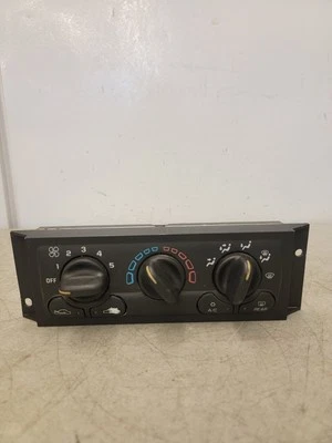 Chevrolet Venture 2001-2005 calefacción aire acondicionado temperatura climatización climatización 75 Foto 1 de 4