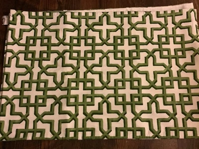 POTTERY BARN-Table Runner/106x17.5-Green & Off White Geometric Design-Quality-💚 - Image 1 of 4