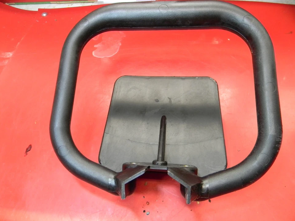 HANDLE BAR FOR REDMAX TRIMMER CHT2300    ----    BOX 2603 H - Image 1 of 1