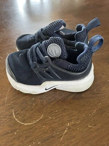 Nike Toddler Stretch Slip-On Shoe Navy Blue Shoe Sneaker Size 7 EUC - Picture 1 of 4