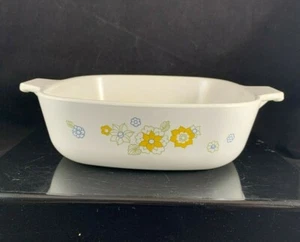 CORNING WARE YELLOW FLORAL BOUQUET PATTERN P-1-B CASSEROLE DISH 1 QUART VTG - Picture 1 of 10