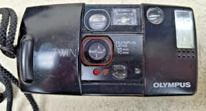 Olympus Infinity TWIN obiettivo 35 mm 70 mm fotocamera pellicola resistente alle intemperie SOLO PER PARTI - Foto 1 di 7