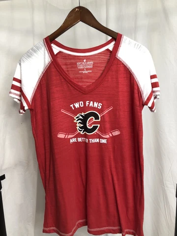 Soft As A Grape NHL Calgary Flames Women's Triblend Short Sleeve Size: Large Cover