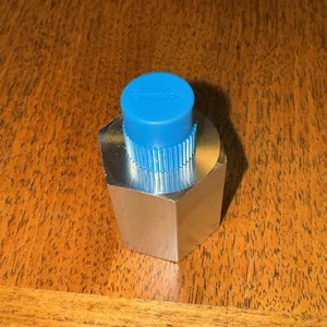 BRAND NEW Swagelok SS-8-RA-4 Stainless Steel Adapter 1/2" FNPT × 1/4" MNPT - Picture 1 of 6