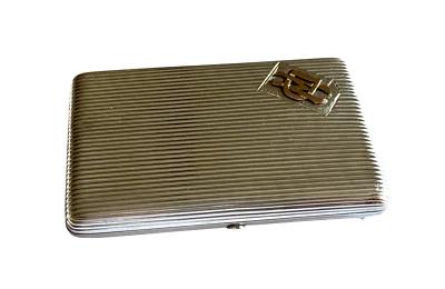 Estuche de cigarrillos imperial ruso de plata con aplicación de oro de 10k alrededor del siglo XIX Foto 1 de 4