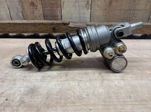 09-11 Suspensión Amortiguador Trasero Yamaha YZF R1 OEM Y1 - Imagen 1 de 8