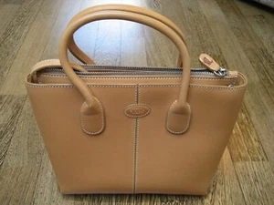Tod's handbag in beige leather with shoulder strapOriginal - Foto 1 di 12
