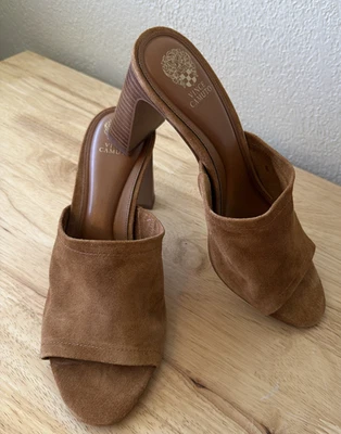 Vince Camuto Gamuza Para Mujer Alyysa ALTO Tacón Bloque Deslizables Marrón, Talla 9.5 M NUEVO Foto 1 de 4