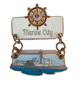 1984 Marine City Michigan Lions Club Riverboat Pearl 11 D 2 Vintage Pin - Picture 1 of 3