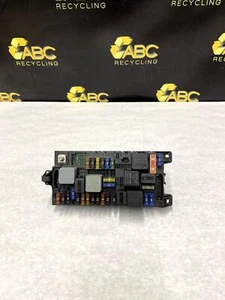 2006 Mercedes-Benz CLS500 SAM Front Fuse Box Relay Junction Control Module Unit - Picture 1 of 9