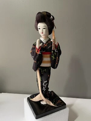 "Muñeca geisha japonesa vintage con abanico en kimono 9,5"" base de madera buen estado" Foto 1 de 4