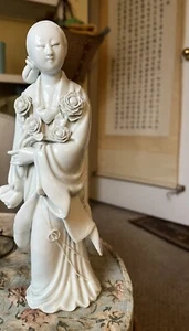 Vintage chinesische Blanc de Chine Fee He 何仙姑 8 Unsterbliche Porzellan Figur - Bild 1 von 7