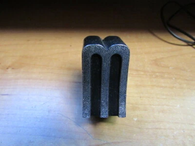 AMC RAMBLER 1960 EMBAJADOR PARRILLA LETRA "M" NOS. Foto 1 de 2