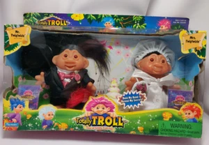 Totally Troll Wedding Mr. & Mrs. TWIGTWIZLE SERIES Playmates 2 New w/ Wear READ - Picture 1 of 5