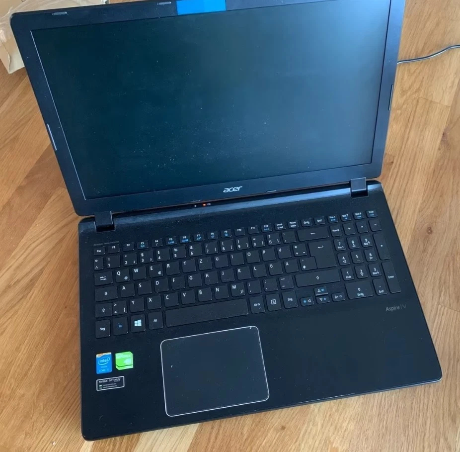 Acer Aspire v5-573g - Core i5 - 500GB - 8GB RAM Windows 10 Notebook Laptop - Bild 1 von 1