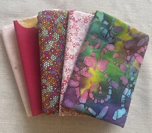 Lot Of 5 Quilting Fat Quarters 100% Cotton Fabric Bundle 18”x22” Floral Pinks - Picture 1 of 6