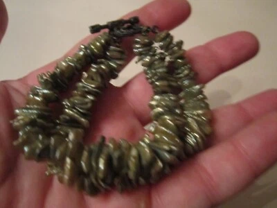 GENUINE MOTHER OF PEARL SHELL BRACELET WITH STERLING CLASP - 7" LONG -  BBA-31 - Image 1 of 2