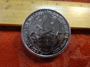 2017 Red Dragon of Wales Great Britain Queen Beast 2 Oz Silver Coin - Picture 1 of 3