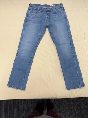 Cremieux Jeans Blue Relaxed Straight Leg Denim Men's 34/32 - Image 1 of 4