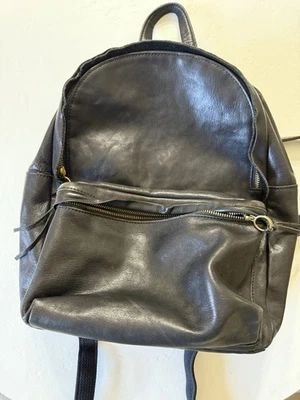 Mochila Madewell The Lorimer Negra Cuero Italiano Minimalista Foto 1 de 4