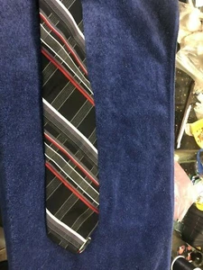 Vintage tie 1970's Black red grey white - Picture 1 of 2