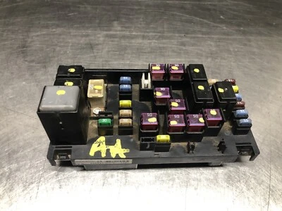 2006-2009 Subaru Legacy Outback 2.5 caixa de fusíveis compartimento do motor relé centro de junção - Imagem 1 de 4