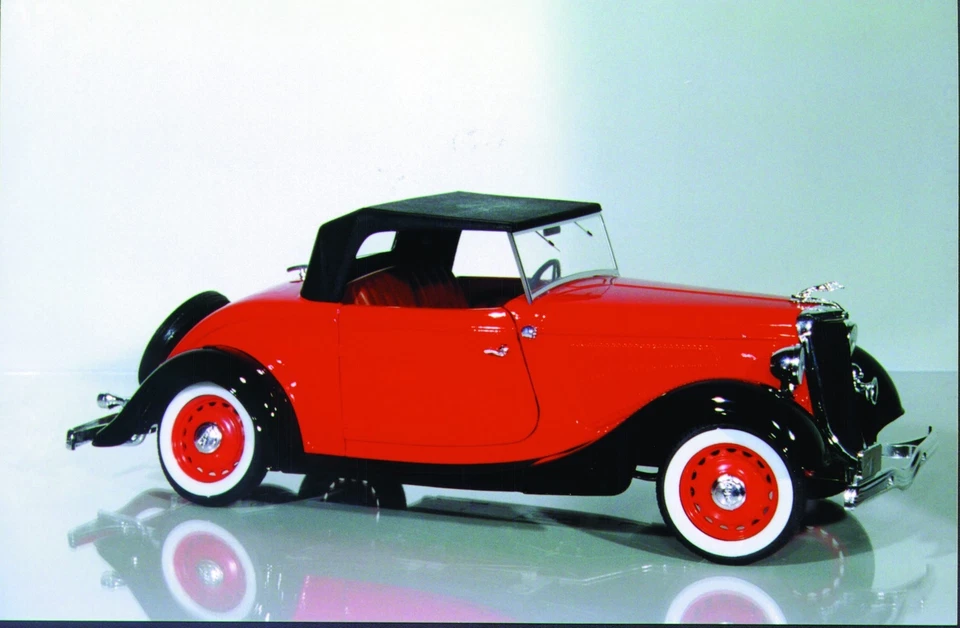 1:18 Solido Ford Roadster '34 Cabrio ST - Image 1 of 1