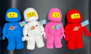 Lego Minifigur Astronaut Plüschtier (ROT/WEISS/BLAU/PINK) (4ER SET VERFÜGBAR) - Bild 1 von 10