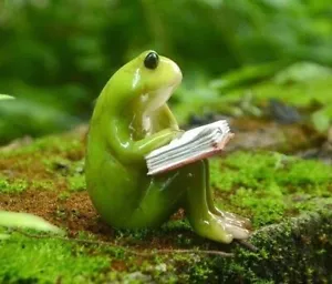Frog Reading Book Statue Garden Miniature Sculpture Tabletop Figurine Decor - Picture 1 of 2