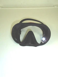 Hollis M-1 Low Volume Frameless Mask Tauchen Schnorcheln - SCHWARZ - Bild 1 von 5