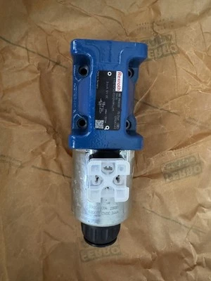 R901325201 4WE10Y50/EG12N9K4/M Bosch Rexroth solenoid directional control valve directional control valve - Image 1 of 3