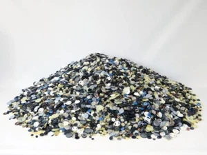 Bottoni antichi 900g bottone vintage button vari colori e misure *1*  - Foto 1 di 10