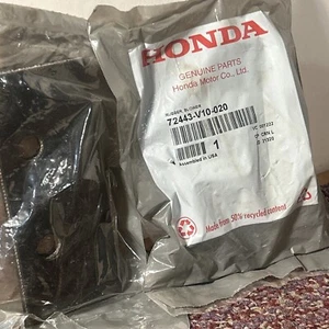 HONDA Blower Rubber 72443-V10-020 - Picture 1 of 2