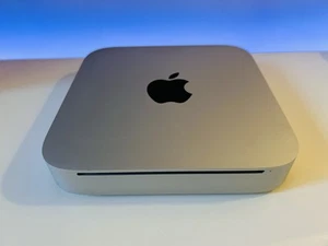 Apple Mac Mini Intel Core 2 Duo 2,4 GHz, 2 GB de escritorio modelo A1347 - Imagen 1 de 16