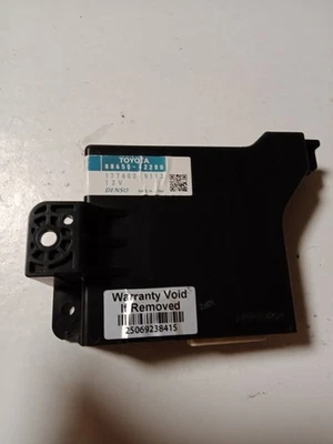 2008-2011 Toyota RAV4 A/C Temperature Amplifier Control module OEM 88650-42280 - Image 1 of 4