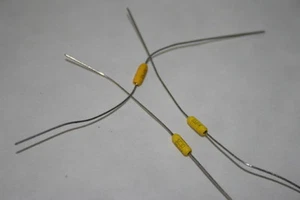 10uH AXIAL RF INDUCTOR (x2) fd1a8 - Picture 1 of 1