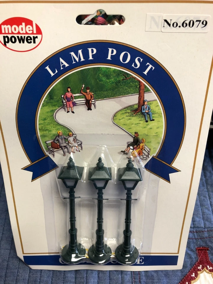Model Power O Scale 6079 SQUARE FROSTED LAMP POST (3 Pack) HH - Image 1 of 1