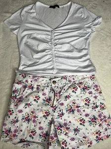 Girls Sets Top White Short Sleeve Shirt M & Floral Shorts 16 - Picture 1 of 6