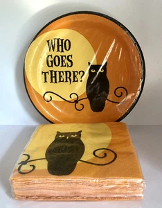 New VTG 2004 Orange Owl Halloween 12 Small Paper Plates & 30 Beverage Napkins - Picture 1 of 9