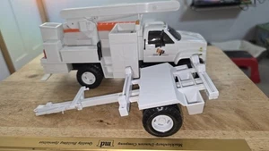 Nevada Power Light-Up Bucket Truck & Trailer Bank GMC With Key - Lights Work. - Picture 1 of 17