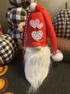 Love Gift Gnome - Image 1 of 4