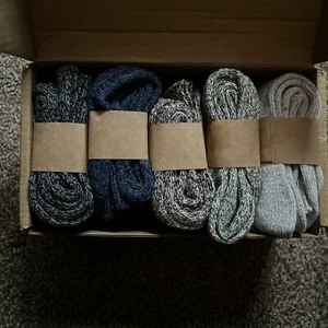 5 Pack Woman's Warm Wool Crew Socks Thick Knit Cabin Cozy Fashion Boutique Socks - Picture 1 of 7